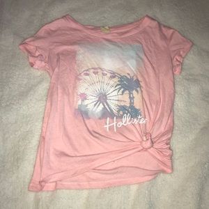 graphic tied hollister tee